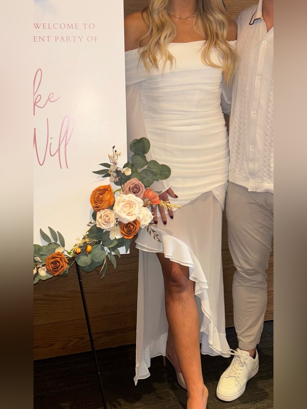 Owens midi dress in ivory. Line & Dot Off-Shoulder White - Picture 4 of 5